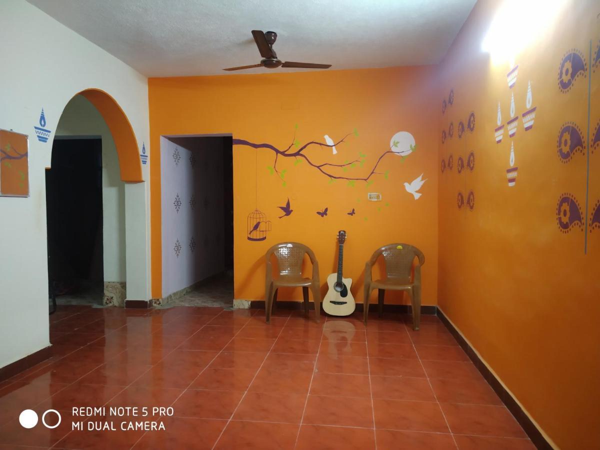 Easvari Grand Pg For Women - Female Only Hostel เชนไน ภายนอก รูปภาพ