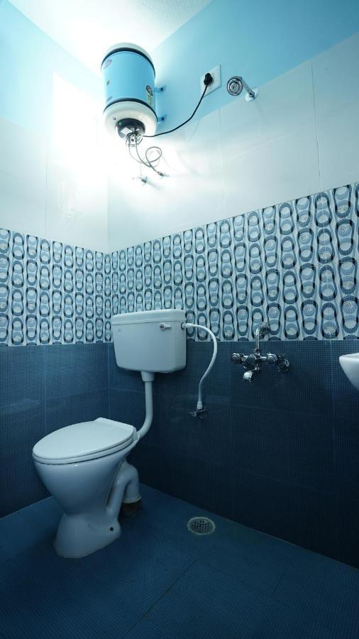 Easvari Grand Pg For Women - Female Only Hostel เชนไน ภายนอก รูปภาพ