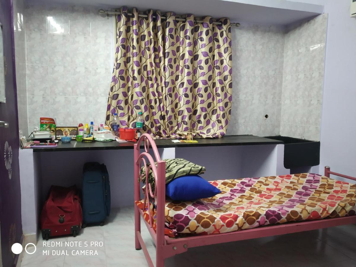 Easvari Grand Pg For Women - Female Only Hostel เชนไน ภายนอก รูปภาพ