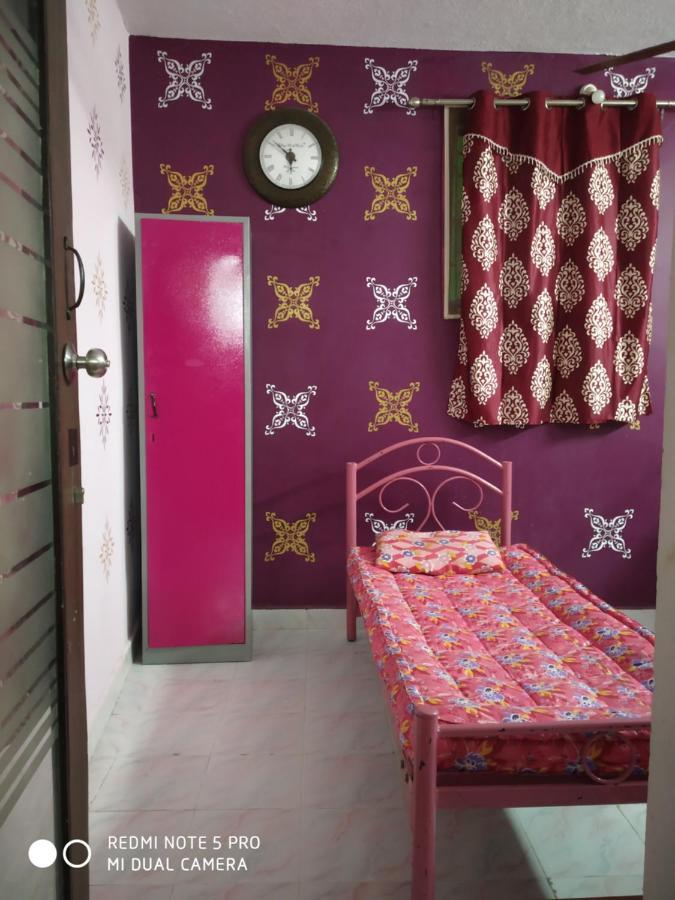Easvari Grand Pg For Women - Female Only Hostel เชนไน ภายนอก รูปภาพ